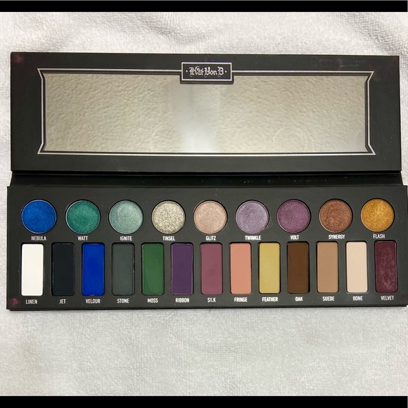 Kat Von D Metal Matte Palette - Picture 2 of 6